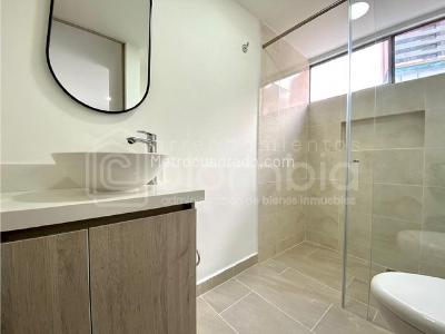 Apartamento en arriendo en Loma Del Escobero, Envigado · foto 13 de 20