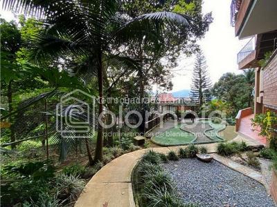 Apartamento en arriendo en Loma Del Escobero, Envigado · foto 18 de 20