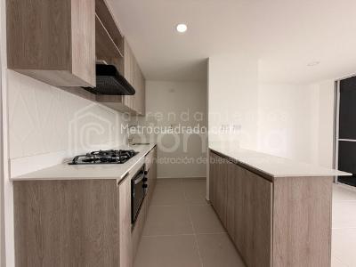 Apartamento de 3 alcobas en venta en Ciudadela Coltejer, Itagüí, 63 m² · foto 2 de 14