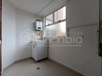 Apartamento de 3 alcobas en arriendo en Mesa, Envigado, 70 m² · foto 3 de 14