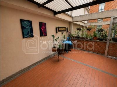 Apartamento de 3 alcobas en venta en Laureles, Medellín, 74 m² · foto 13 de 15