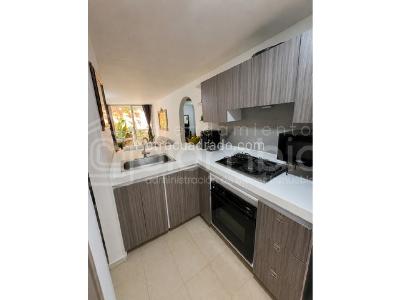 Apartamento de 3 alcobas en venta en Laureles, Medellín, 74 m² · foto 6 de 15