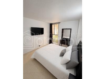 Apartamento de 3 alcobas en venta en Laureles, Medellín, 74 m² · foto 7 de 15