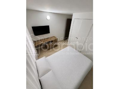 Apartamento de 3 alcobas en venta en Laureles, Medellín, 74 m² · foto 9 de 15