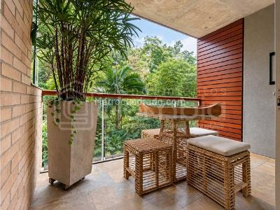 Apartamento de 3 alcobas en arriendo en El Poblado, Medellín, 283 m² · foto 9 de 20