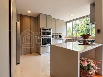 Apartamento de 3 alcobas en arriendo en El Poblado, Medellín, 283 m² · foto 11 de 20