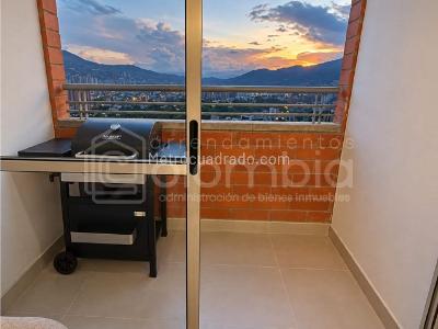 Apartamento en venta en Viviendas Del Sur, Itagüí · foto 2 de 20