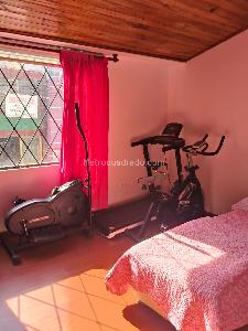 Casa de 5 alcobas en venta en Urazandy, Tunja, 245 m² · foto 7 de 19