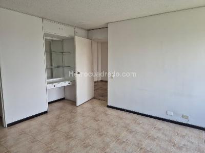 Apartamento de 3 alcobas en venta en San Vicente, Cali, 153 m² · foto 6 de 18