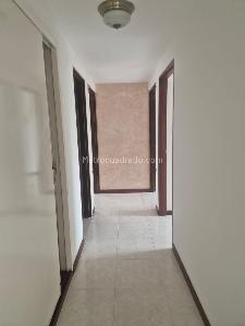 Apartamento de 3 alcobas en venta en Tequendama, Cali, 110 m² · foto 13 de 17