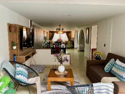 Casa de 4 alcobas en venta en Urbanizacion La Merced, Cali, 250 m² · foto 17 de 20