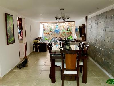 Casa de 4 alcobas en venta en Urbanizacion La Merced, Cali, 250 m² · foto 9 de 20