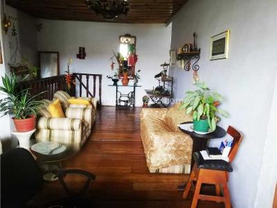 Casa de 3 alcobas en venta en Circasia, Armenia, 288 m² · foto 4 de 20