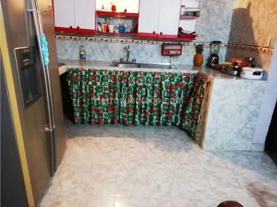 Casa de 3 alcobas en venta en Circasia, Armenia, 288 m² · foto 7 de 20