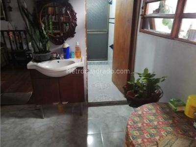 Casa de 3 alcobas en venta en Circasia, Armenia, 288 m² · foto 12 de 20