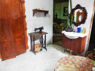 Casa de 3 alcobas en venta en Circasia, Armenia, 288 m² · foto 15 de 20
