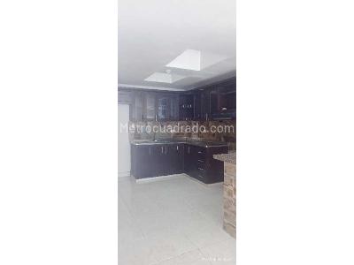 Casa de 4 alcobas en venta en Av Los Camellos, Armenia, 134 m² · foto 3 de 13