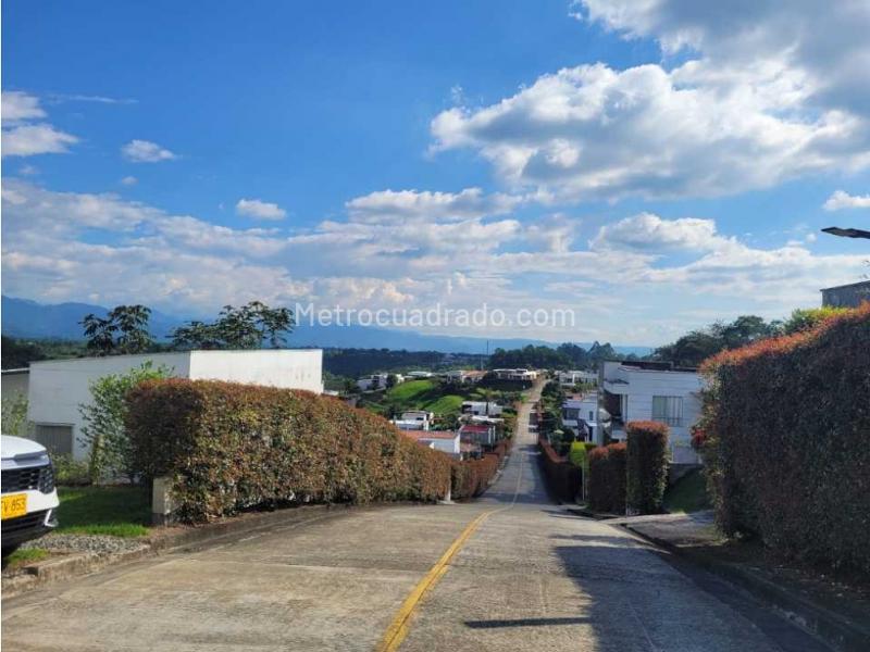 Lote en Venta, Caimo, Armenia - Más
