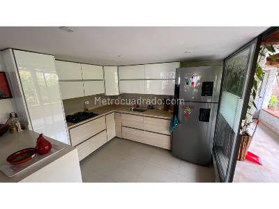 Casa de 4 alcobas en venta en Caimo, Armenia, 268 m² · foto 2 de 20