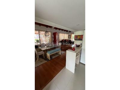 Casa de 4 alcobas en venta en Caimo, Armenia, 268 m² · foto 4 de 20