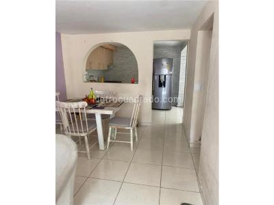 Casa de 4 alcobas en venta en 7 De Agosto, Armenia, 48 m² · foto 2 de 10