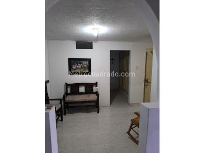 Casa de 5 alcobas en venta en Parque Sucre, Armenia, 247 m² · foto 4 de 19
