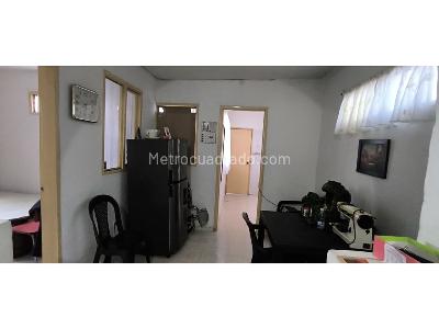 Casa de 5 alcobas en venta en Parque Sucre, Armenia, 247 m² · foto 5 de 19
