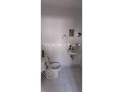 Casa de 5 alcobas en venta en Parque Sucre, Armenia, 247 m² · foto 6 de 19