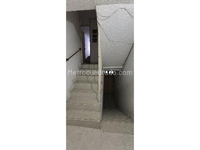 Casa de 5 alcobas en venta en Parque Sucre, Armenia, 247 m² · foto 10 de 19
