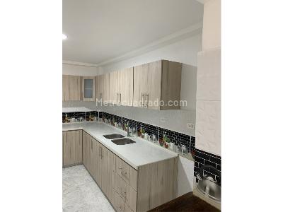 Casa de 5 alcobas en venta en Barrio El Recreo, Armenia, 308 m² · foto 2 de 20
