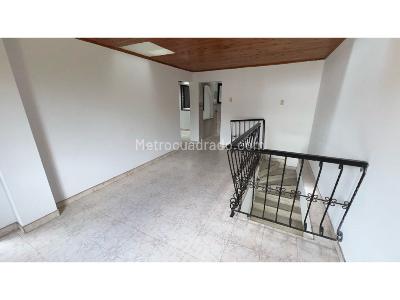 Casa de 5 alcobas en venta en Barrio Las Americas, Armenia, 216 m² · foto 4 de 20