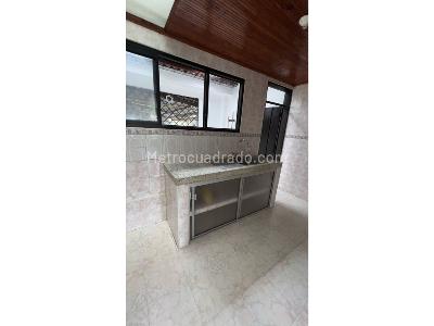 Casa de 5 alcobas en venta en Barrio Las Americas, Armenia, 216 m² · foto 5 de 20