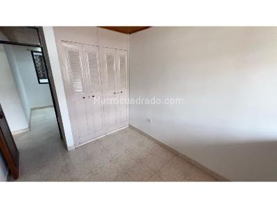 Casa de 5 alcobas en venta en Barrio Las Americas, Armenia, 216 m² · foto 13 de 20