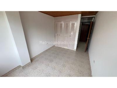 Casa de 5 alcobas en venta en Barrio Las Americas, Armenia, 216 m² · foto 17 de 20