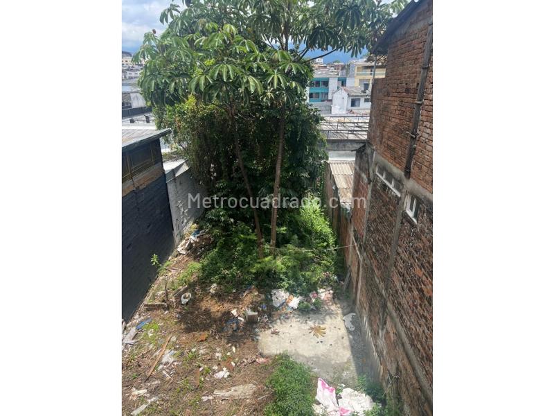 Lote en Venta, Granada Centro, Armenia - Más