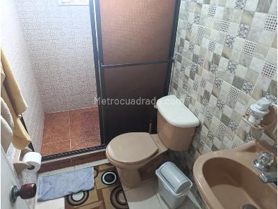 Casa de 3 alcobas en venta en Fundadores, Armenia, 263 m² · foto 7 de 15