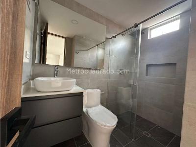 Apartamento de 3 alcobas en venta en Zuñiga, Envigado, 240 m² · foto 7 de 20