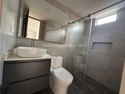 Apartamento de 3 alcobas en venta en Zuñiga, Envigado, 240 m² · foto 13 de 20