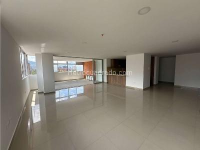 Apartamento de 3 alcobas en venta en Zuñiga, Envigado, 240 m² · foto 20 de 20