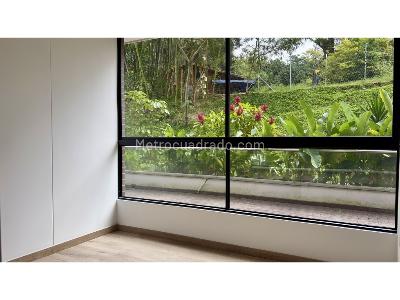 Apartamento de 3 alcobas en venta en Loma Del Escobero, Envigado, 163 m² · foto 12 de 12