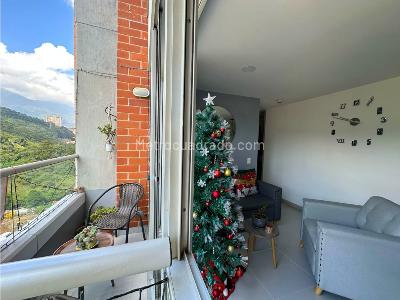 Apartamento de 3 alcobas en venta en Cañaveralejo, Sabaneta, 62 m² · foto 3 de 12
