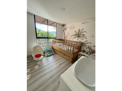Apartamento de 2 alcobas en venta en Loma De Las Brujas, Envigado, 116 m² · foto 6 de 9