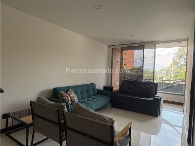 Apartaestudio en venta en Cumbres, Envigado, 67 m² · foto 2 de 10