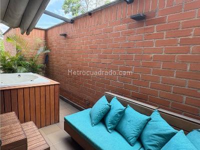 Apartaestudio en venta en Cumbres, Envigado, 67 m² · foto 3 de 10