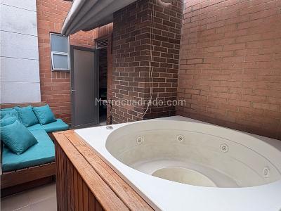 Apartaestudio en venta en Cumbres, Envigado, 67 m² · foto 4 de 10