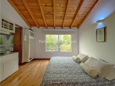 Casa de 3 alcobas en venta en Transversal Intermedia, Envigado, 195 m² · foto 5 de 8