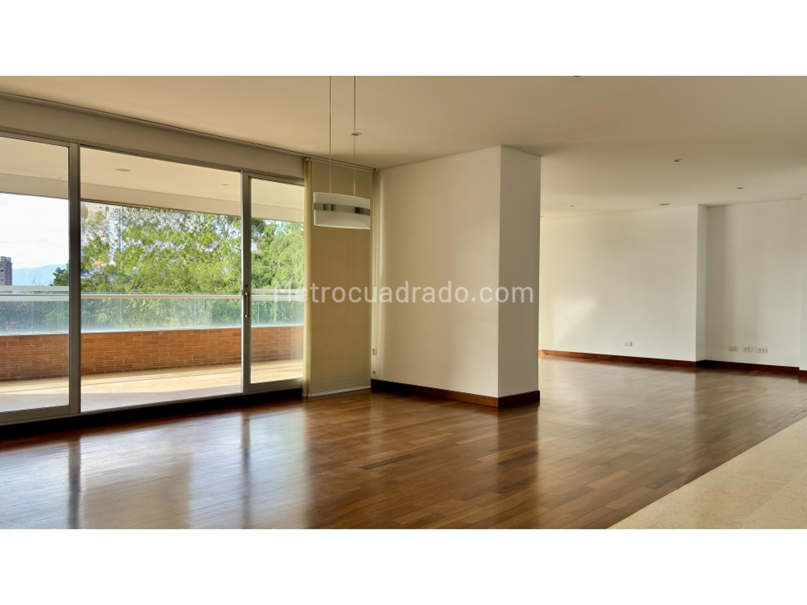 Apartamento de 3 habitaciones en venta en Tesoro, Medellín — imagen 1 de 20
