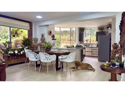 Casa de 5 alcobas en venta en Escobero, Envigado, 425 m² · foto 6 de 20