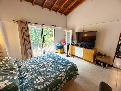 Casa en venta en Loma De Las Brujas, Envigado · foto 10 de 16