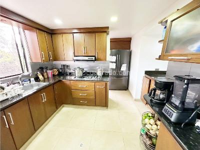 Casa en venta en Loma De Las Brujas, Envigado · foto 4 de 16